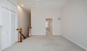 9 FRANKLIN St, Alexandria, VA 22314