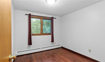 36 Stony Ln, North Kingstown, RI 02852