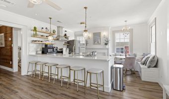 782 Water St, Biloxi, MS 39530