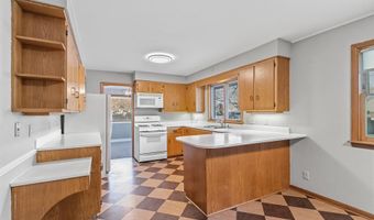 126 Ellickson St, Arlington, WI 53911