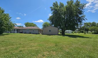 513 N Oak St, Agency, IA 52530