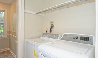 14 Birch Hill Rd, Albany, NY 12211