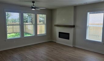 6005 SW Coywolf St, Bentonville, AR 72713