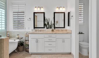 10844 Aster Ln, Apple Valley, CA 92308