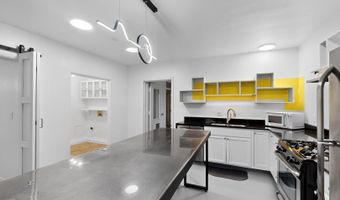 2419 Lead Ave SE, Albuquerque, NM 87106