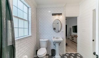 616 LEBEAU St, Arabi, LA 70032