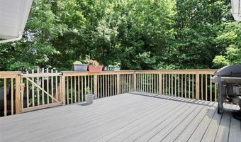 89 Regina Rd, Airmont, NY 10952