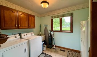 14 Beechwood Ct, Batesville, IN 47006
