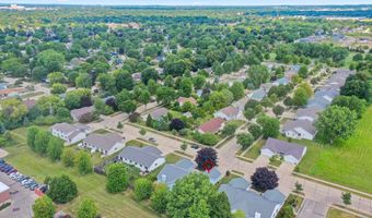 3303 E HEIDEMANN Dr, Appleton, WI 54915