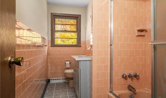 86 Forestdale Dr, Cumberland, RI 02864