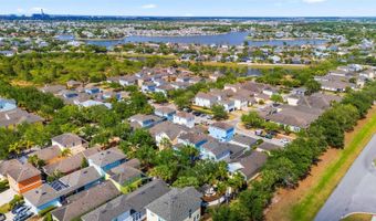 514 WINTERSIDE Dr, Apollo Beach, FL 33572