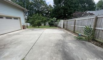 1512 Ivey Dr, Charlotte, NC 28205