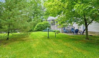 40 Pheasant Run Rd, Belgrade, ME 04917