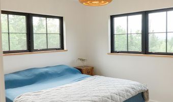 2035 Mountain Rd, Burke, VT 05832
