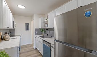 2539 E 10TH St, Cheyenne, WY 82001