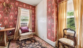 305 N Main St, Alma, WI 54610