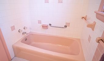 35 Middle Rd, Acton, ME 04001