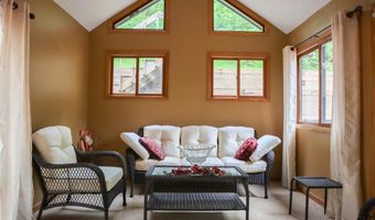 13720 Georgia Dr, Apple Valley, MN 55124