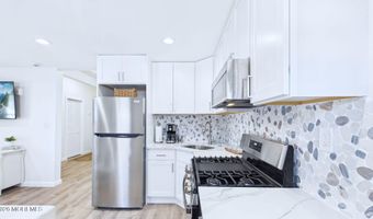 4 N Brighton Ave, Atlantic City, NJ 08401