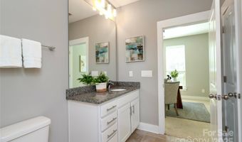 926 Steel House Blvd, Charlotte, NC 28205