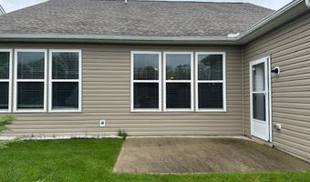 522 Heritage Woods Dr, Akron, OH 44321