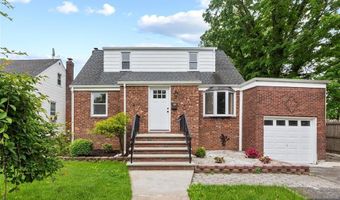 36 Deerfield St, Bergenfield, NJ 07621