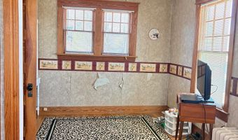 1609 Saint Clair River Dr, Algonac, MI 48001