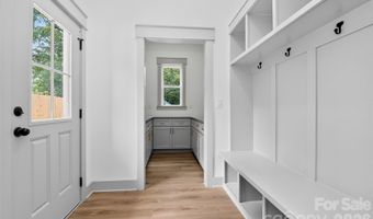 1617 Parson St, Charlotte, NC 28205