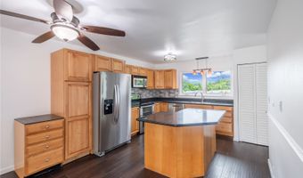 46-425 Kahuhipa St A, Kaneohe, HI 96744