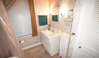 419 LOCUST Ave, Burlington, NJ 08016