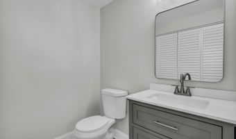 35 Bayside Ave, Barnegat, NJ 08005