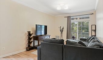 20385 BELMONT PARK Ter 103, Ashburn, VA 20147