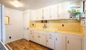 52 17th St, Apalachicola, FL 32320