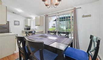 35 Old Town Trl, Narragansett, RI 02882
