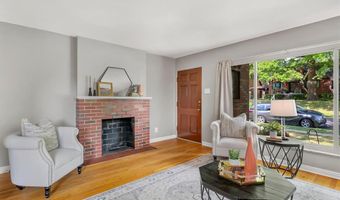 9211 Niles Pl, Affton, MO 63123