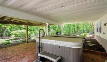 70 High Ridge Dr, Cumberland, RI 02864