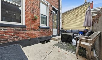 110 S 13th St, Airville, PA 15203