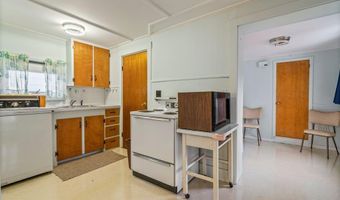 9 Willow St, Auburn, ME 04210