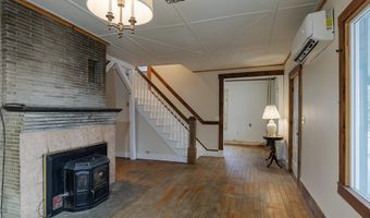 10 King St, Rockingham, VT 05101