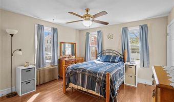 34 Aldrich Ave, Cranston, RI 02920