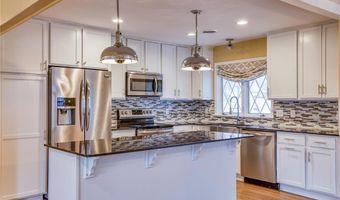 1021 Fremont St, Anoka, MN 55303