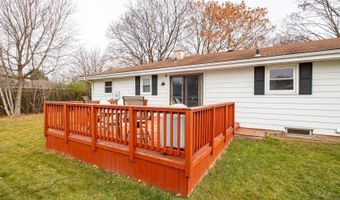 2915 S GLADYS Ave, Appleton, WI 54915