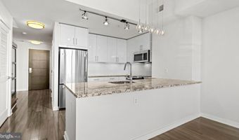 8300 WISCONSIN Ave 3B-1-TH-01, Bethesda, MD 20814