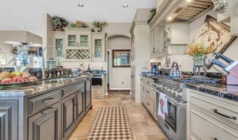 3829 E PEACH TREE Dr, Chandler, AZ 85249