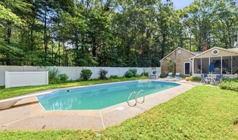 165 Stone Dam Rd, Glocester, RI 02857