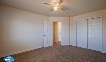 6866 Umpqua River Rd, Casper, WY 82604