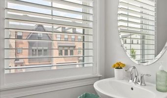 8125 BOCK FARM Pl, Alexandria, VA 22306