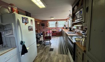 7 Howard Siding Ln, Abbot, ME 04406