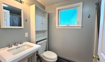 305 Grove St, Bennington, VT 05201