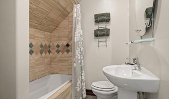 845 Hillcrest Dr, Basalt, CO 81621